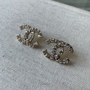 Authentic Chanel earring